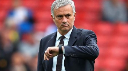 Mourinyo təhqirə görə cəzalandırıldı