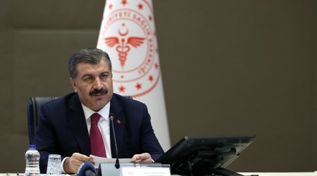 Türkiyənin səhiyyə naziri Şəhidlər xiyabanını ziyarət etdi