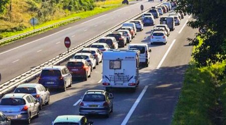 Ermənilər Rusiyadan kütləvi şəkildə qaçır – Gürcüstan sərhədi bağlamağa MƏCBUR OLDU