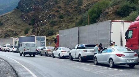 Rusiyadan Gürcüstan sərhədinə iki günə 20 mindən çox insan gedib