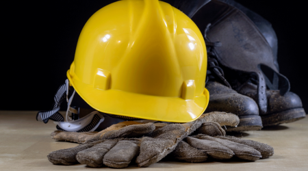 Bakıda fəhlə hündürlükdən yıxılaraq ölüb