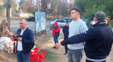 Xarici jurnalistlər Gəncədə erməni terroru ilə tanış oldu - FOTO
