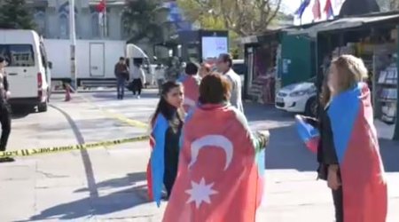 İstanbulda yaşayan soydaşlarımızdan AKSİYA – İrandakı etirazlara dəstək - VİDEO 