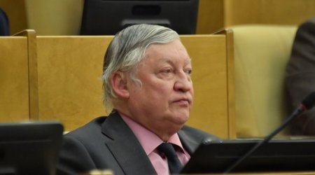 Sərxoş vəziyyətdə ağır zədələnən Anatoli Karpov XƏSTƏXANAYA YERLƏŞDİRİLDİ