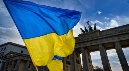 Bu ölkə silahlarını Ukraynaya göndərməyi qadağan etdi