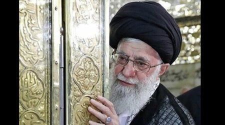 İranda etirazçılar Xameneyinin şəklini tualet kağızına yapışdırdılar – VİDEO  