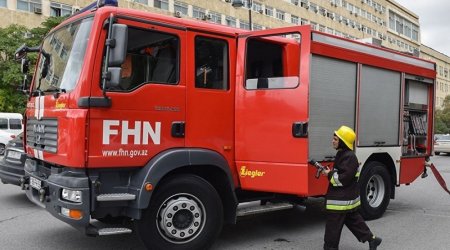 Kürdəxanıda 9 mərtəbəli yaşayış binası YANIR – FHN  