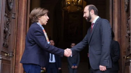 Ararat Mirzoyan fransalı həmkarına Azərbaycanla normallaşma prosesindən DANIŞDI