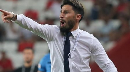 Superliqa klubunda baş məşqçi istefası