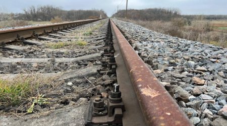 Ukrayna Xersonla dəmir yolu əlaqəsini bərpa edir