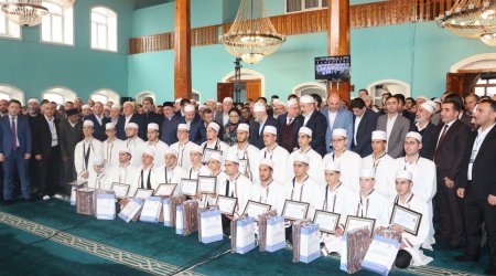 Şəkidə hafizlik mərasimi keçirildi, məzunlar təltif olundu - FOTO 