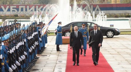 Belqradda İlham Əliyevi Serbiya Prezidenti özü qarşıladı - FOTO/VİDEO