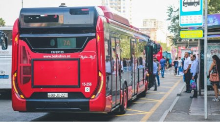 Bakıda 193 marşrut avtobusu GECİKİR