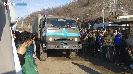 SON DƏQİQƏ: Sülhməramlıların təminat avtomobillərinin növbəti keçidi olub