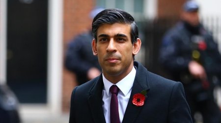 Rişi Sunak Britaniyadakı qeyri-qanuni miqrantları bu ölkəyə göndərmək istəyir