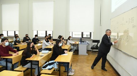 Bu universitetlərdə əməkdaşlara BAYRAM MÜKAFATI verilib - SİYAHI