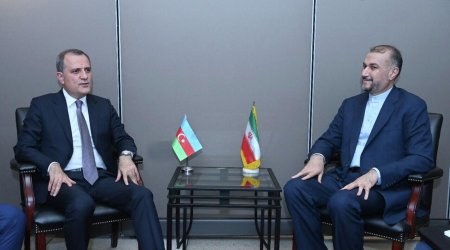 Azərbaycan və İran XİN başçıları ölkələrarası münasibətlərdəki son vəziyyətdən DANIŞDILAR 