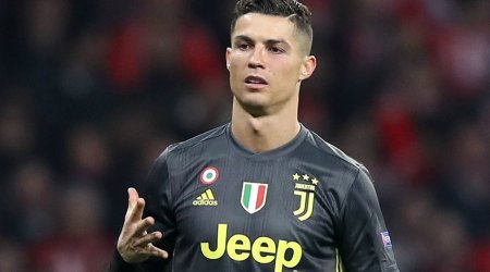 Ronaldonun məşqçini dəyişmək hüququ var