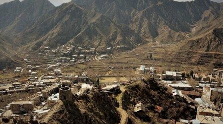 Ermənilər Mehri şəhərində yüzlərlə tarixi abidələrimizi dağıdıb - FOTOFAKT