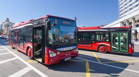 Paytaxtda 148 marşrut avtobusu GECİKİR