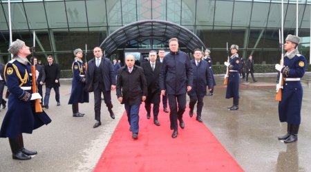 Rumıniya Prezidentinin Azərbaycana rəsmi səfəri başa ÇATDI