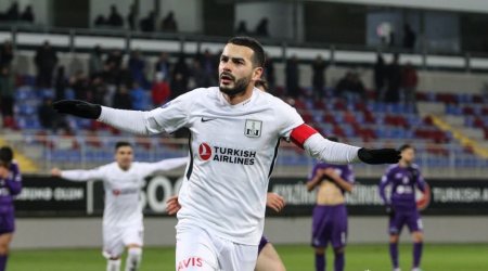 Emin Mahmudov “Sabah”a keçə bilər