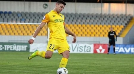 “Neftçi” millimizin üzvünü transfer edir