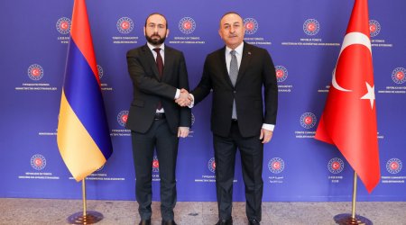 Mirzoyan və Çavuşoğlu İpək Yolu körpüsünün bərpası barədə RAZILIĞA GƏLDİLƏR 