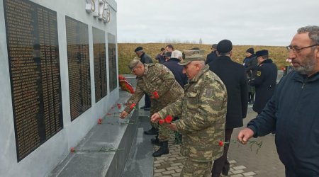 Altı il əvvəl Ermənistanın təxribatlarının qarşısını alarkən şəhid olan 5 hərbçi anıldı - FOTO 