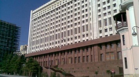 Əfv Məsələləri Komissiyasının iclası KEÇİRİLİR