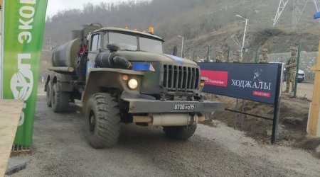 Laçın yolundan sülhməramlıların 8 avtomobili maneəsiz keçib - FOTO 