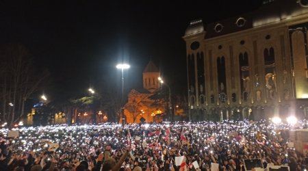 Gürcüstanda hökumətin istefası tələb edilir