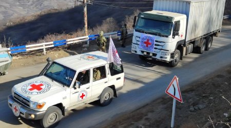 Laçın-Xankəndi yolundan RSK-ya məxsus avtomobillər maneəsiz KEÇDİ - FOTO 