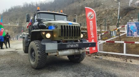 Laçın-Xankəndi yolu: Rusiya sülhməramlılarının 17 avtomobili maneəsiz keçib - FOTO