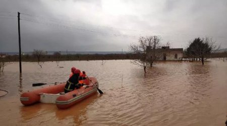 Türkiyədə sel səbəbiylə axtarış-xilasetmə işləri davam edir