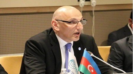Elçin Əmirbəyov: 