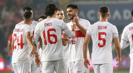 Türklər İrəvanda erməniləri SUSDURDU: Hesab 2-1 - VİDEO