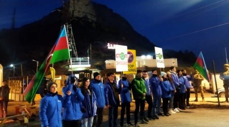 Laçın-Xankəndi yolunda aksiya gecə də davam edib