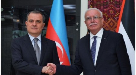 Ceyhun Bayramov fələstinli həmkarı ilə görüşdü