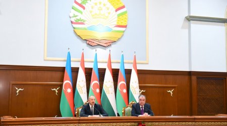 Emoməli Rəhmon: “Heydər Əliyevin 100 illiyi Tacikistanda da qeyd ediləcək”