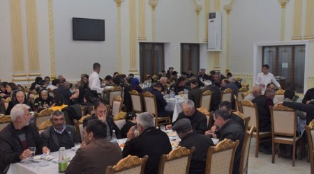 Qubada şəhid ailələrinin də iştirakı ilə iftar süfrəsi VERİLDİ - FOTO