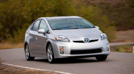 Daha bir “Toyota Prius” sürücüsü paytaxtda diqqətləri üzərinə çəkdi - VİDEO 