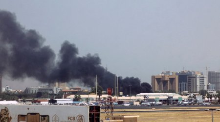 Sudanda HƏRBİ ÇEVRİLİŞ: Prezident sarayı ələ keçirildi - VİDEO