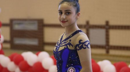 Gimnastımız Zöhrə Ağamirova beynəlxalq turnirdə birinci oldu