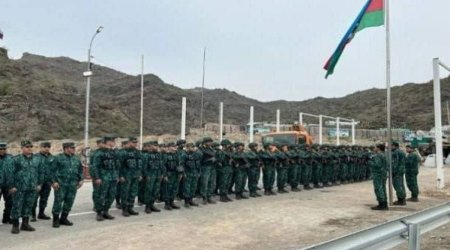 Laçın-Xankəndi yolunun başlanğıcında bayrağımız ucaldıldı - FOTO