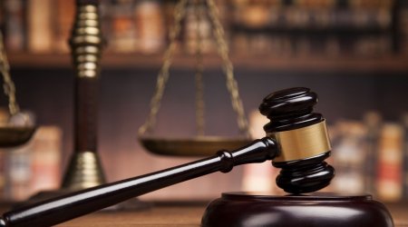 Bakıda avtomobildən külli miqdarda pul oğurlayan dəstəyə hökm oxundu