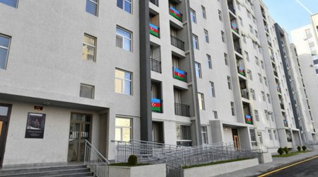 Azərbaycanda 459 hərbçiyə tam təmirli mənzil verilib
