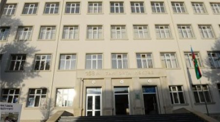Bakı məktəbində İNSİDENT – “Patı” satdığı iddia edilən şagirdin atası müəllimə HÜCUM ÇƏKDİ - ÖZƏL