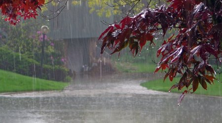 XƏBƏRDARLIQ: Rayonlarda hava yağmurlu olacaq, daşqın və sel keçəcək