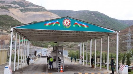 İlham Əliyevdən Ermənistana XƏBƏRDARLIQ: Sərhəd məntəqəsi onlara bir dərs olmalıdır